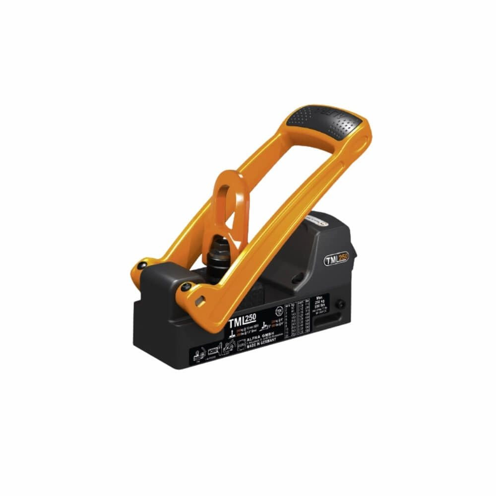 ALFRA løftemagnet TML - 1000Kg med orange håndtag og synlige produktetiketter.