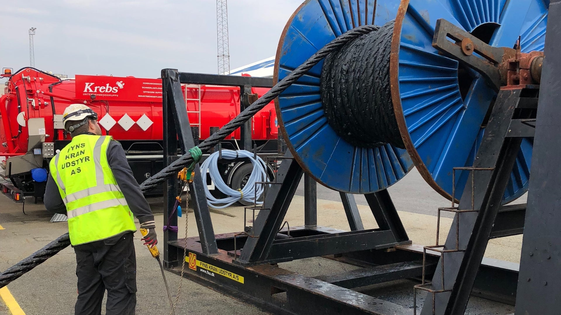 Spoling af stalwire fyns kran udstyr