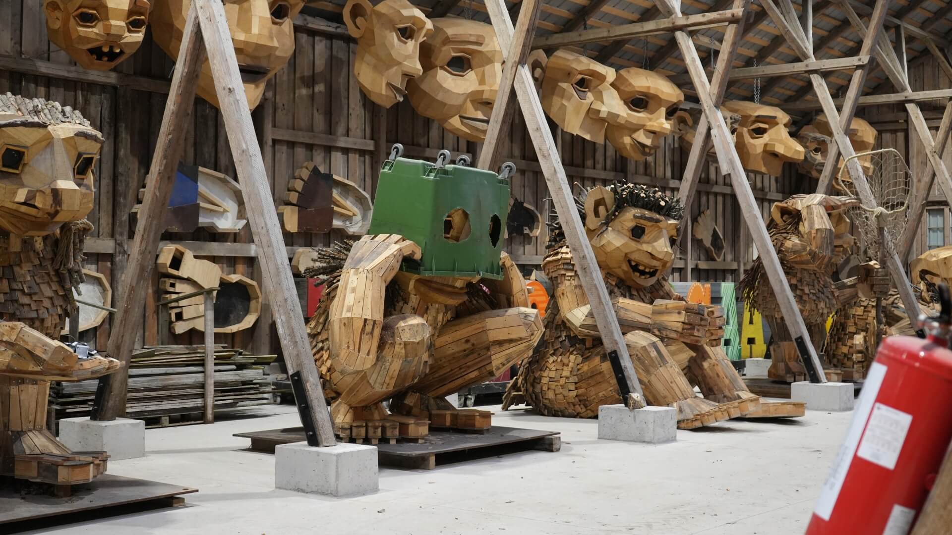 Thomas Dambo art casce 1