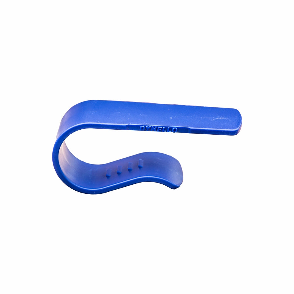 Blåt, buet surringsbånd klip med "DYNELLO" indgraveret på den flade del.