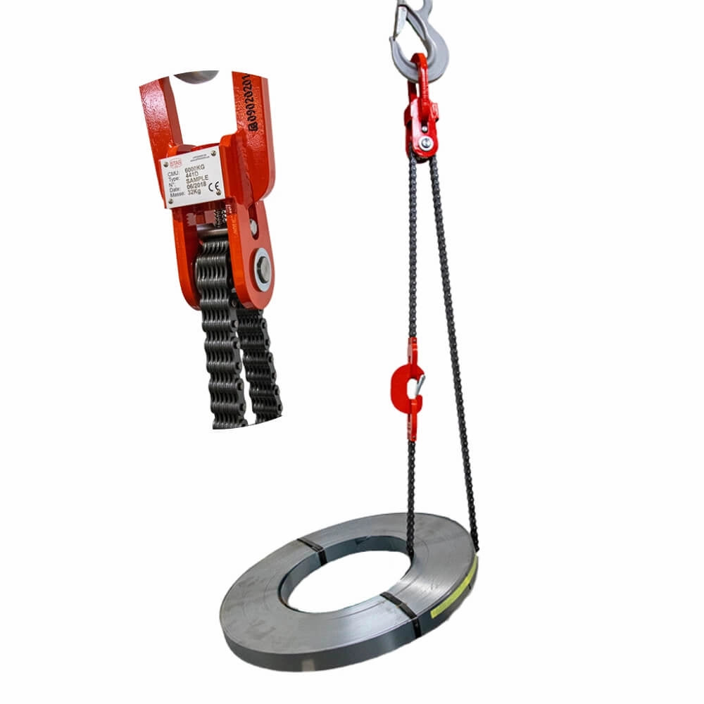 Kædeophæng til coil-løft med synlig etiket og specifikationer.