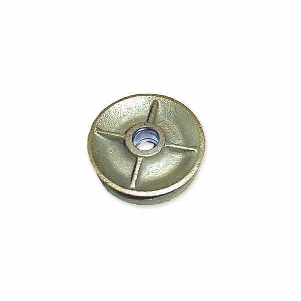 Metaldel med centralt hul og fire symmetriske elementer, metallisk overflade, 18 mm i diameter.